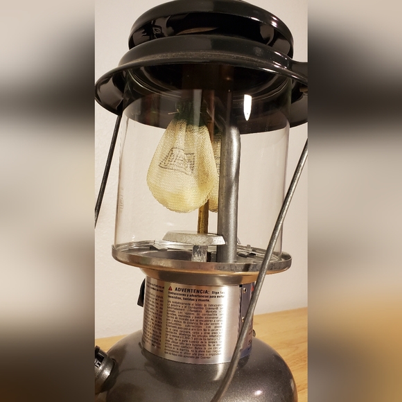 Vintage Coleman Two Mantle Powerhouse Unleaded Dual Fuel Lantern 295-700 - Picture 6 of 8